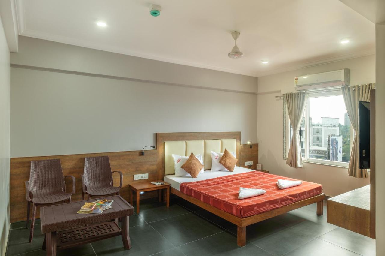 Hotel Opal Kolhapur Eksteriør billede
