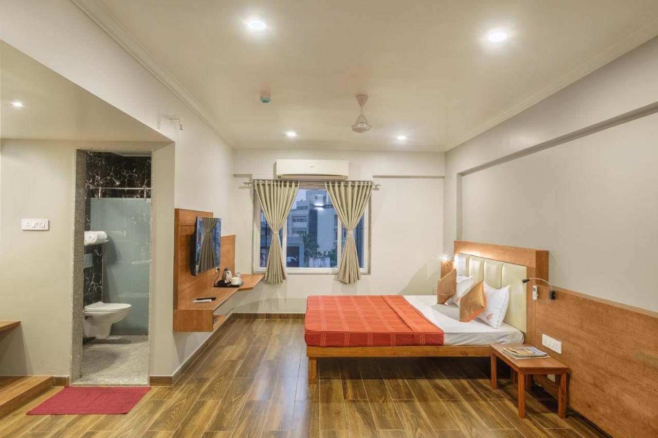 Hotel Opal Kolhapur Eksteriør billede