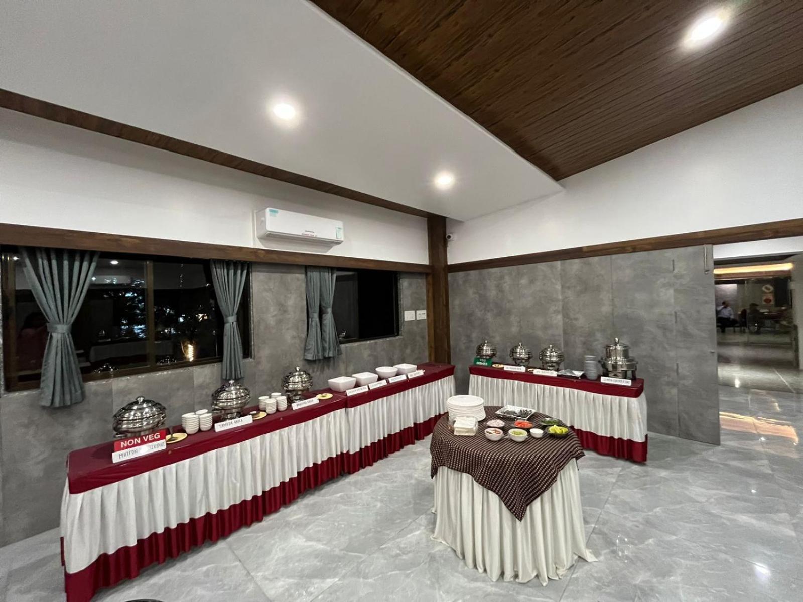 Hotel Opal Kolhapur Eksteriør billede