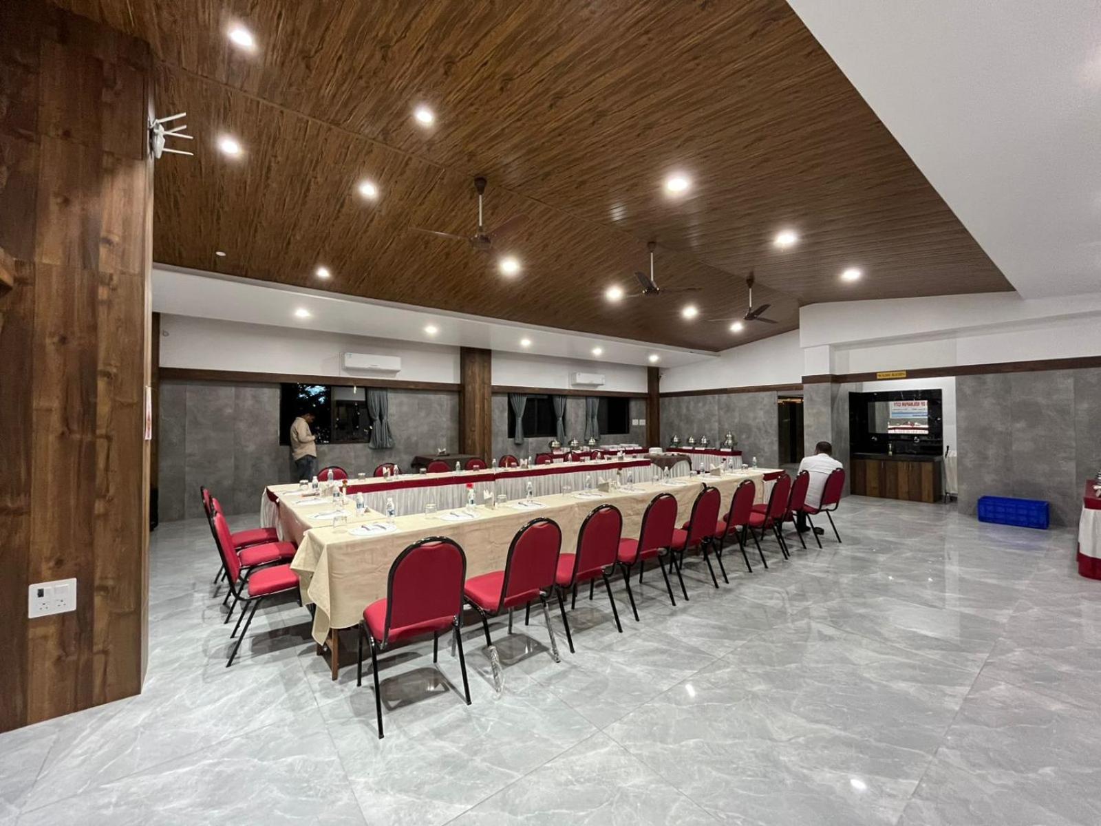 Hotel Opal Kolhapur Eksteriør billede